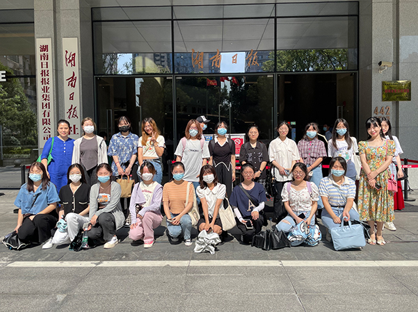 门口 门口